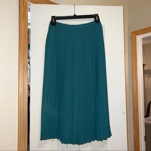 NWT J Crew Pleated Midi Skirt hunter green